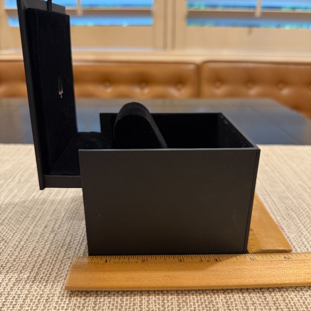 Bulova Watch Box - Picture 3 of 4